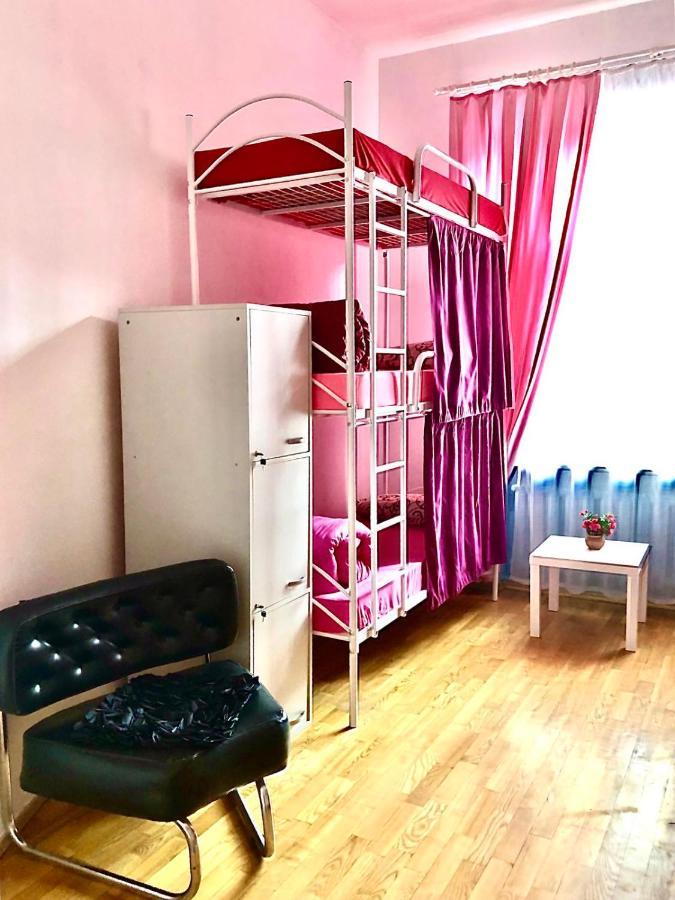Pandeson Hostel Ντνιπροπετρόφσκ Εξωτερικό φωτογραφία